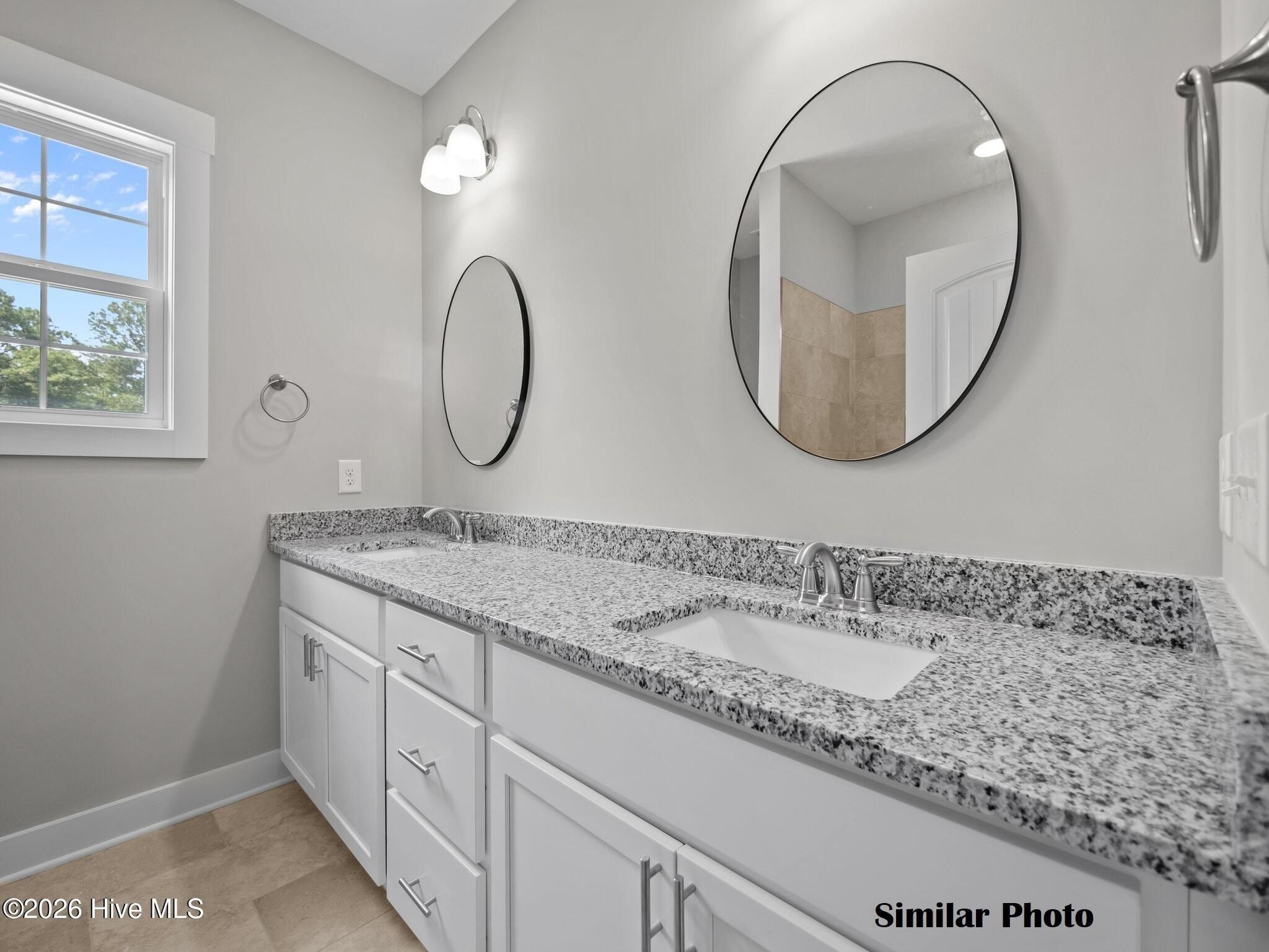 209 Holly Sands Loop. Holly Ridge, NC 28445