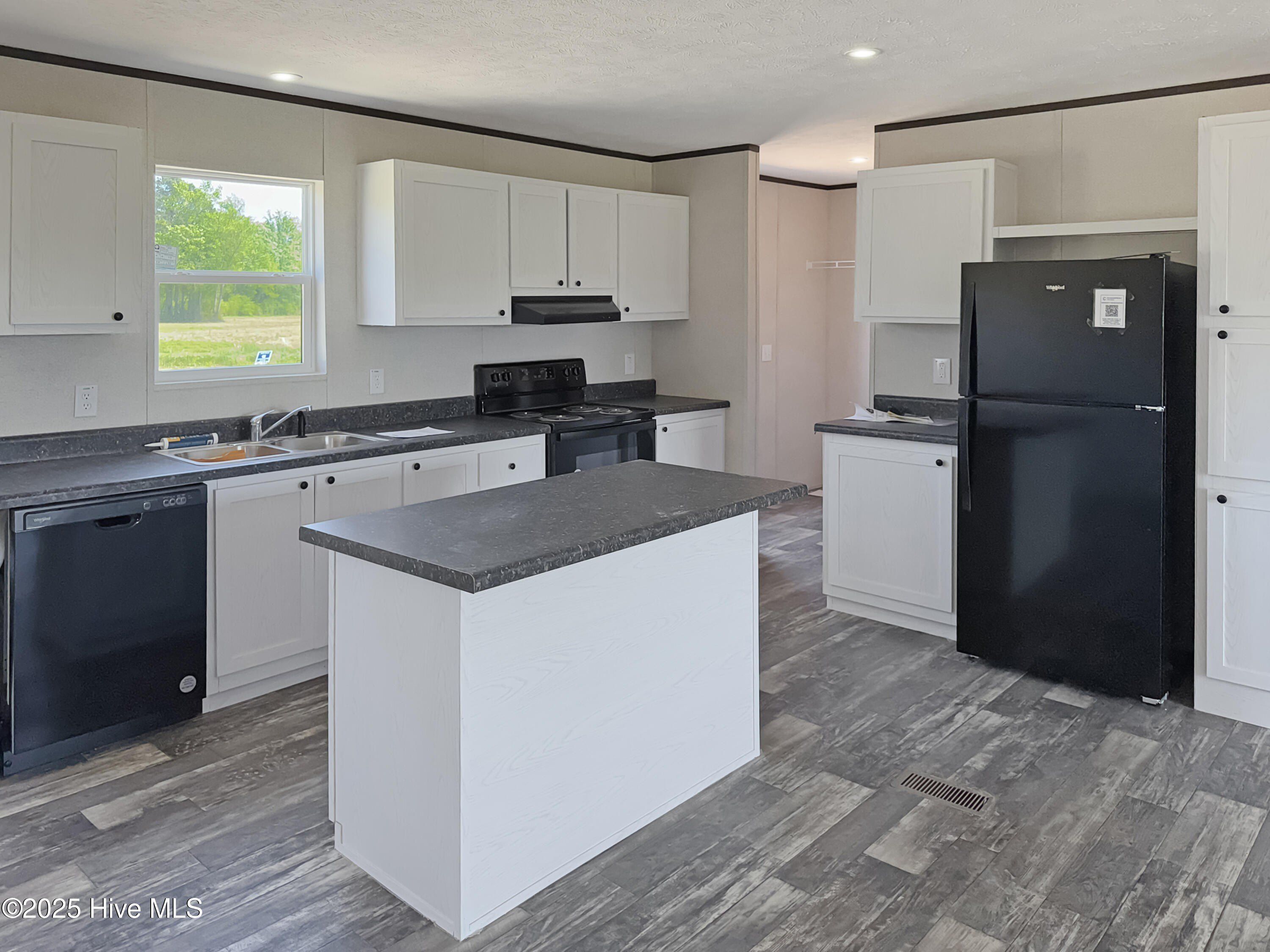 569 Pope Road. Rose Hill, NC 28458