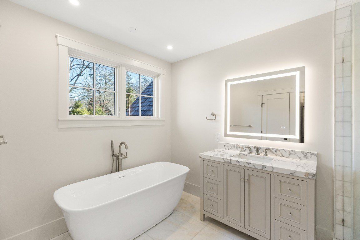 25 Hemlock Ridge Lot 100. Highlands, NC 28741