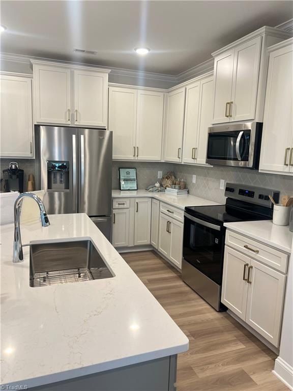 200 Oakdale Forest Court. Jamestown, NC 27282