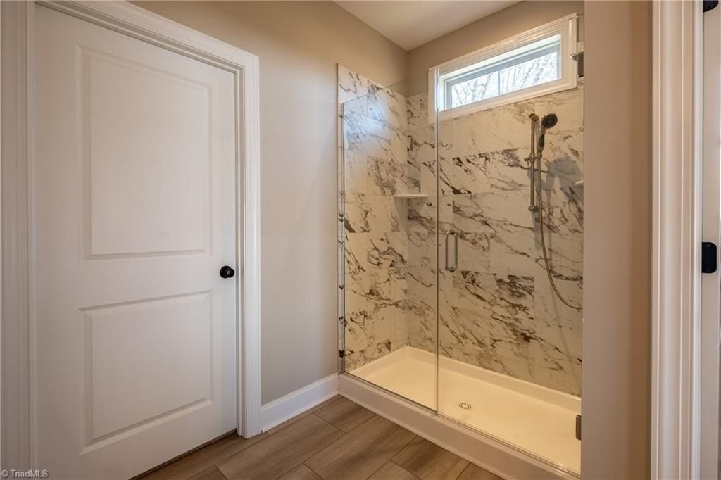 109 Glen Brooke Lane. King, NC 27021