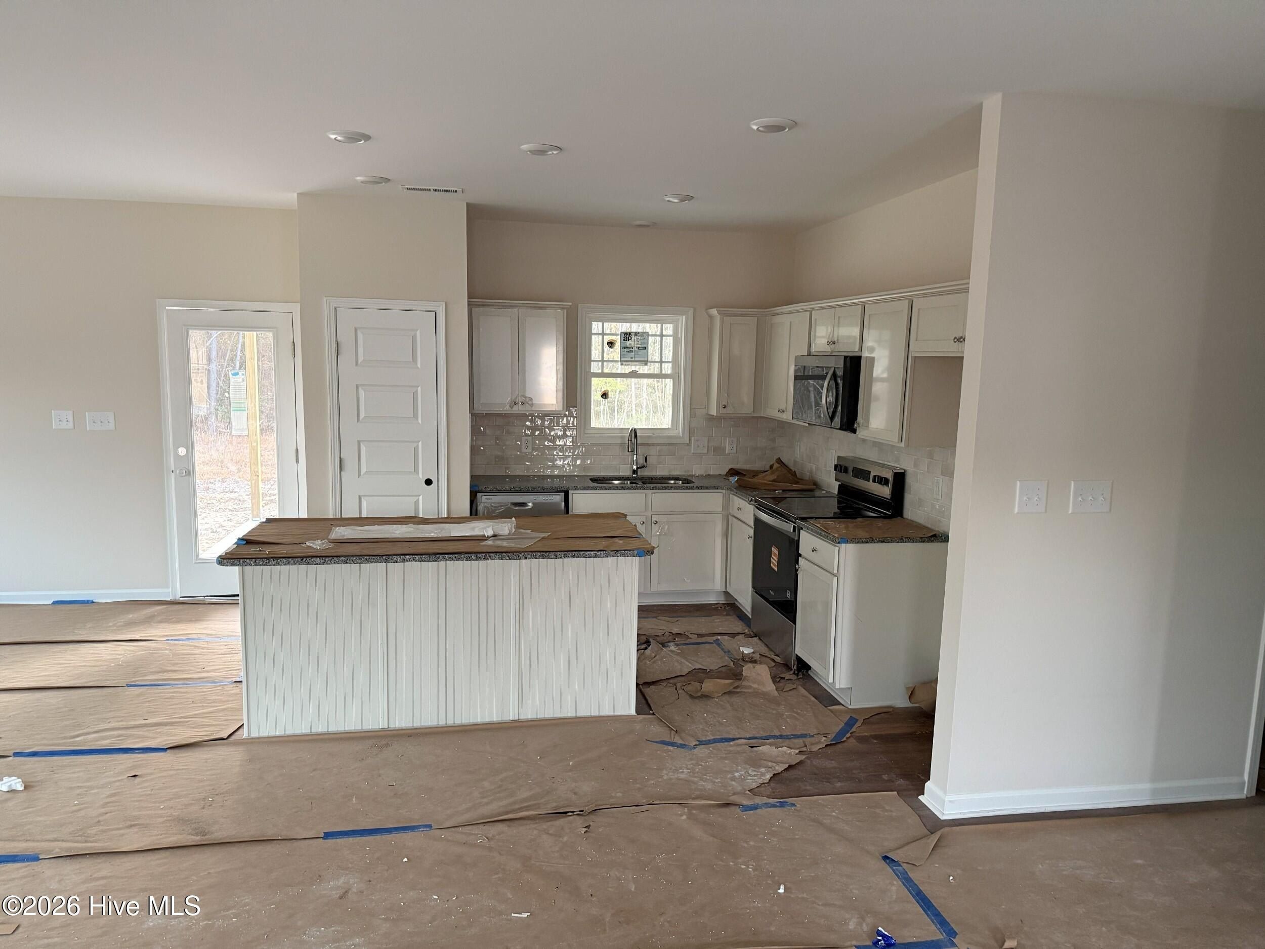 Trellis Lane. Vanceboro, NC 28586