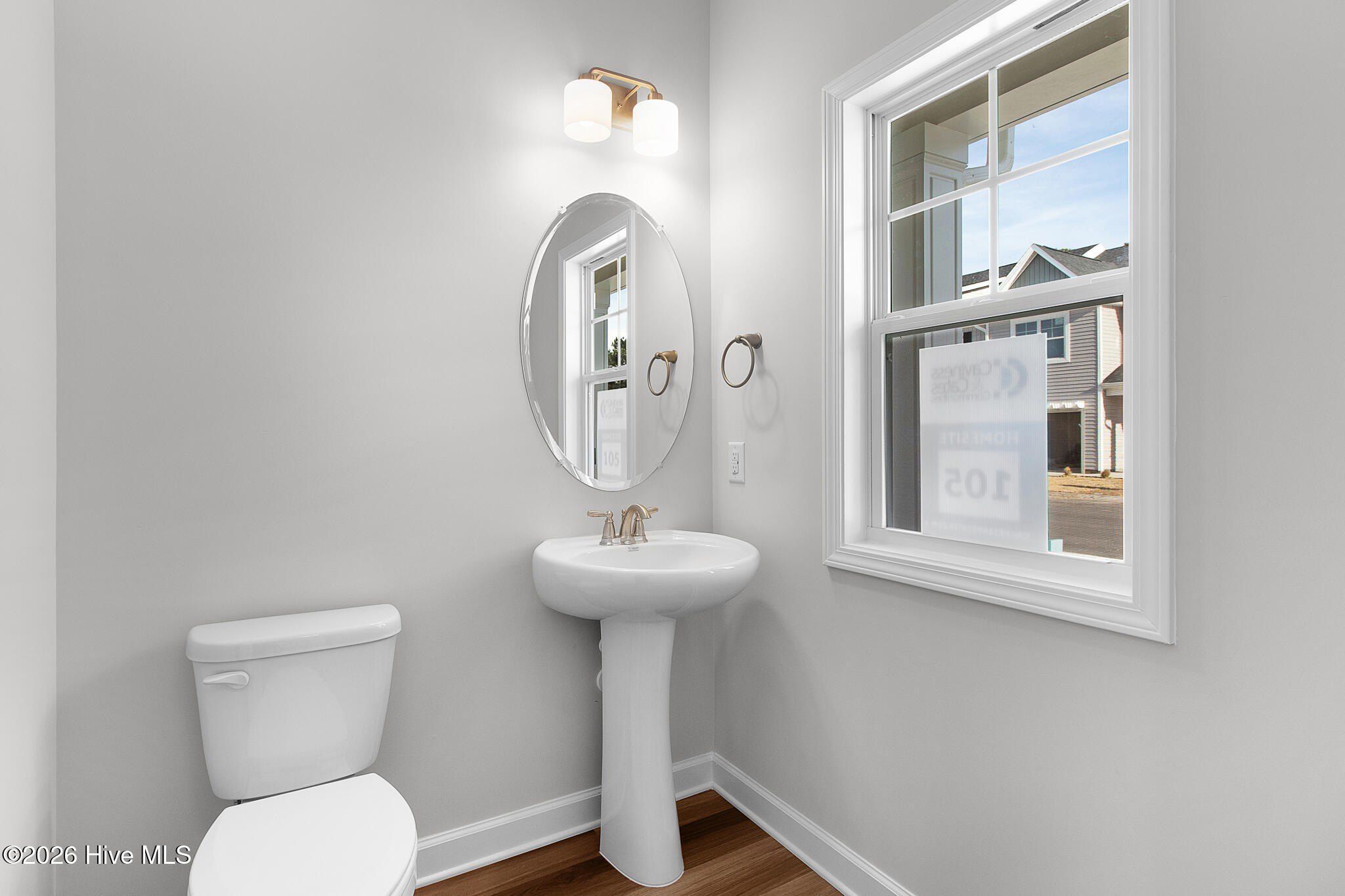 231 Cline Way Unit 105 1809 Live Oak. Beaufort, NC 28516