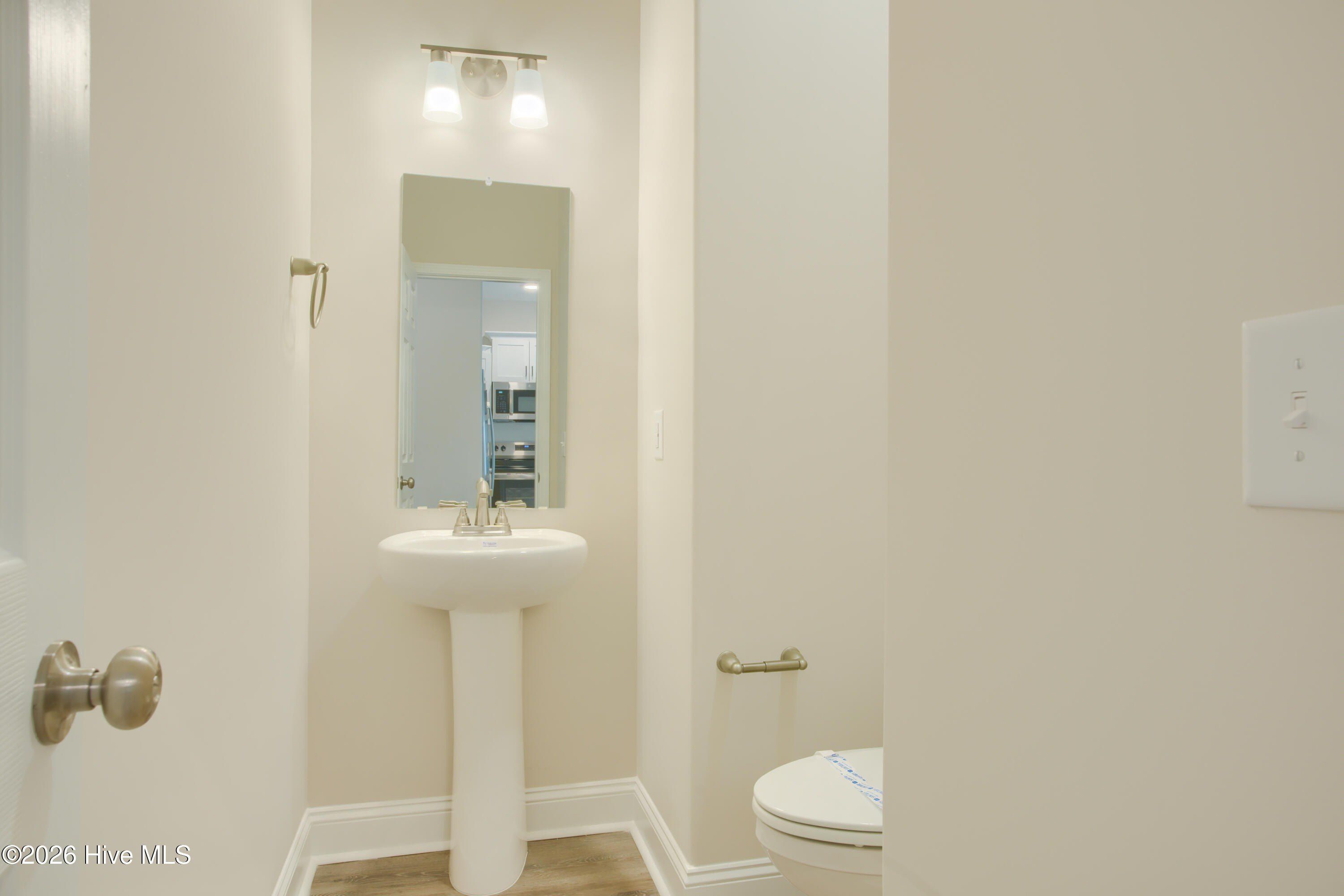 214 Sandpiper Place. Holly Ridge, NC 28445