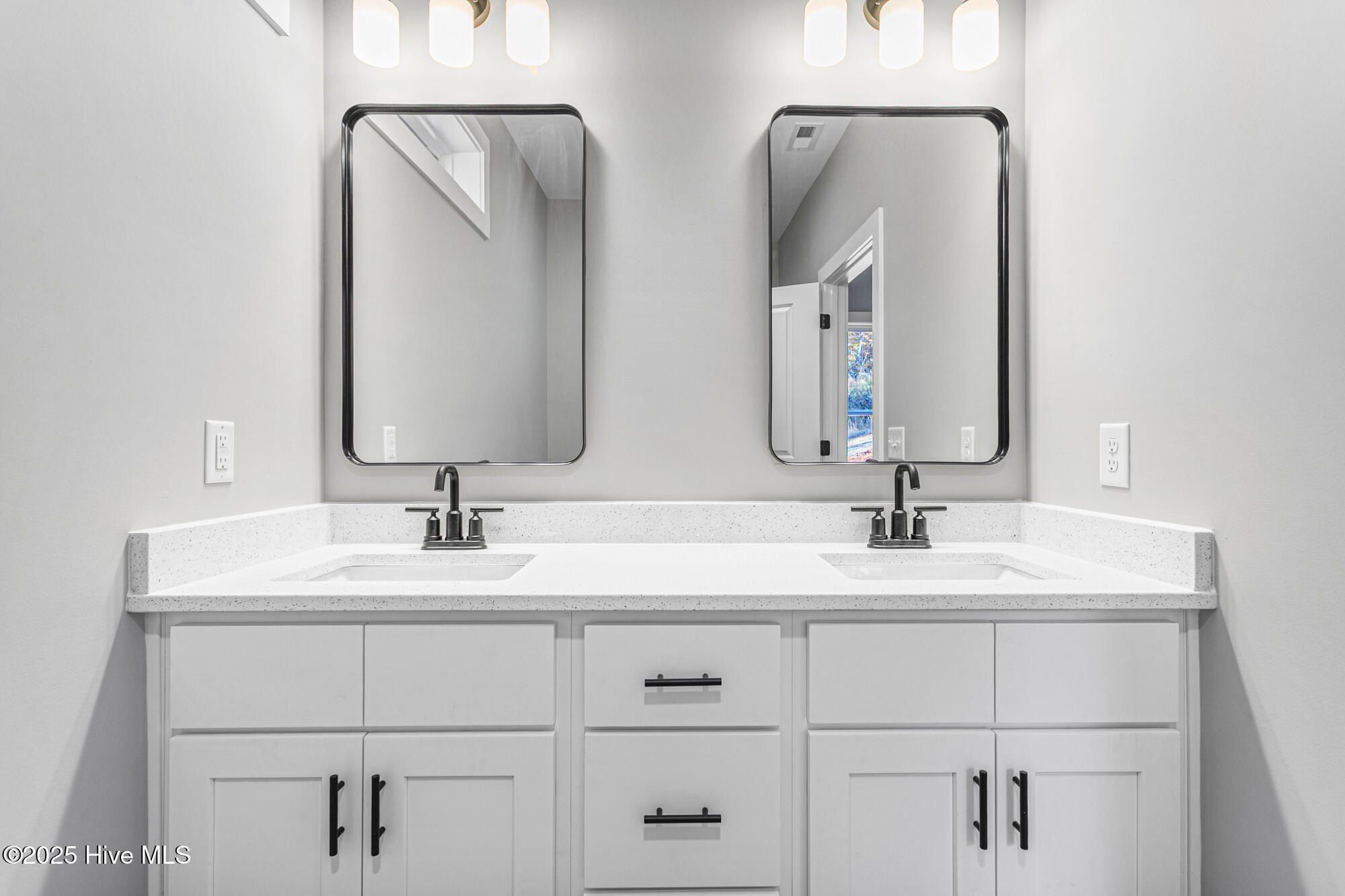 1507 Alta Vista Lane. Graham, NC 27253