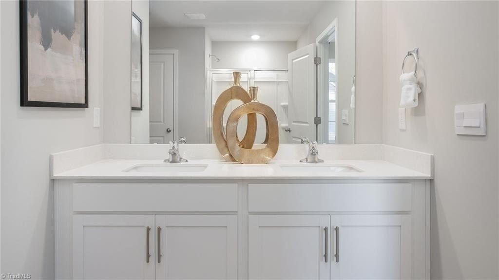 Linden Drive. Thomasville, NC 27360