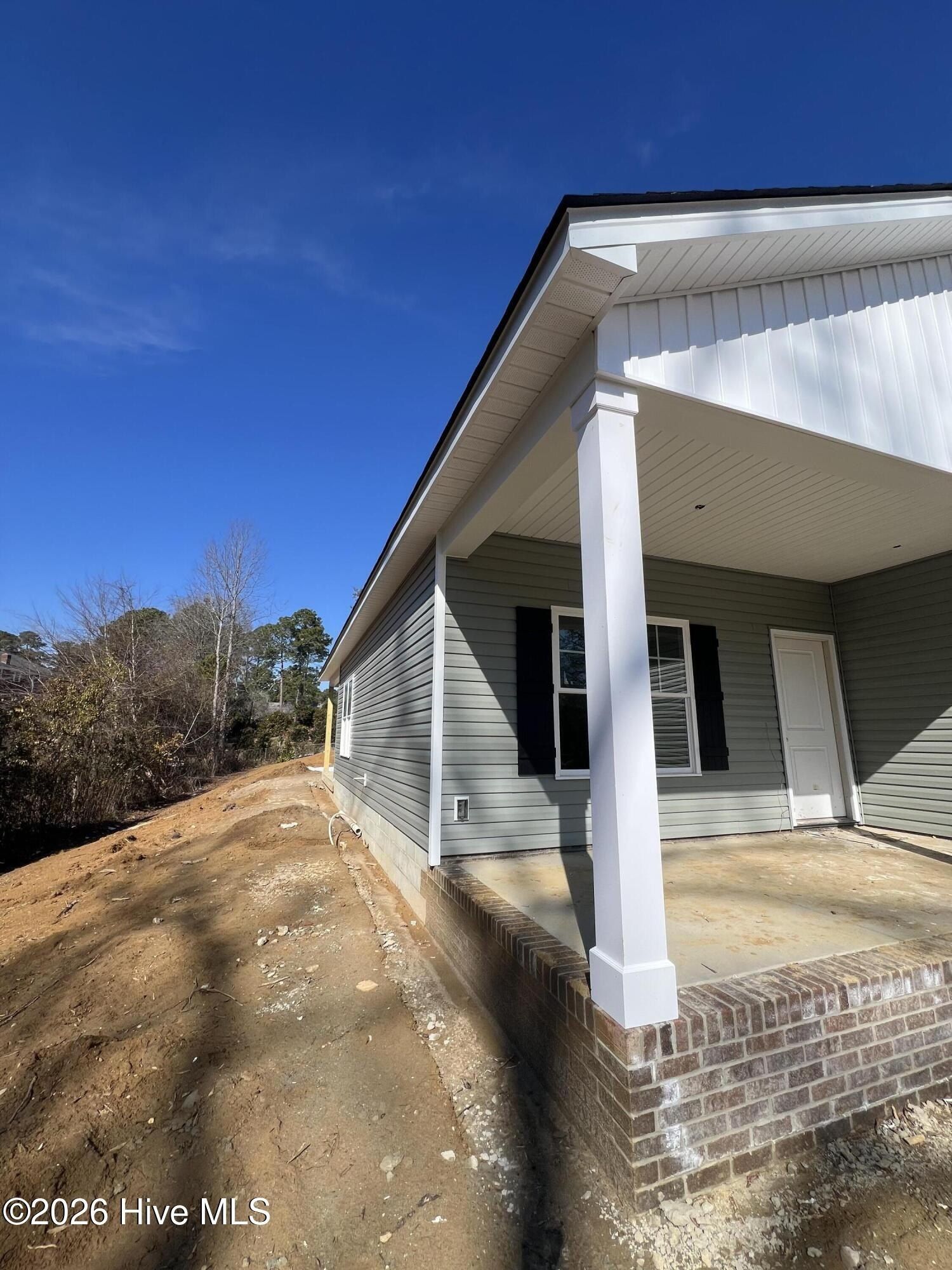 1711 Elizabeth Drive. Kinston, NC 28504