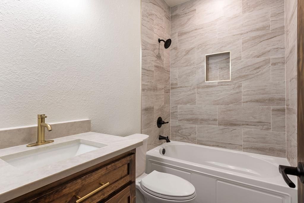 120 Sams Way. Murphy, NC 28906