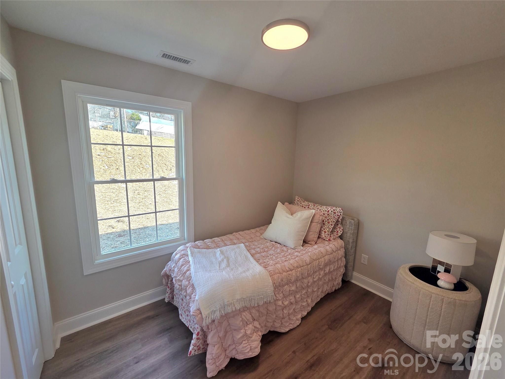 812 5Th Avenue Sw. Hickory, NC 28602