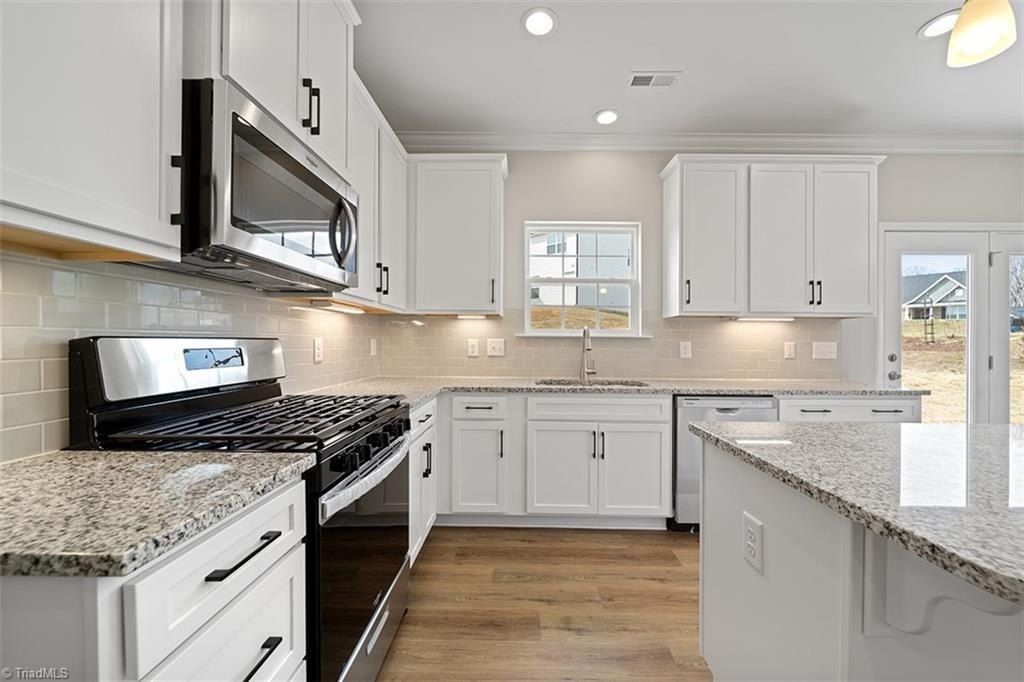 1434 Reading Court. Burlington, NC 27217