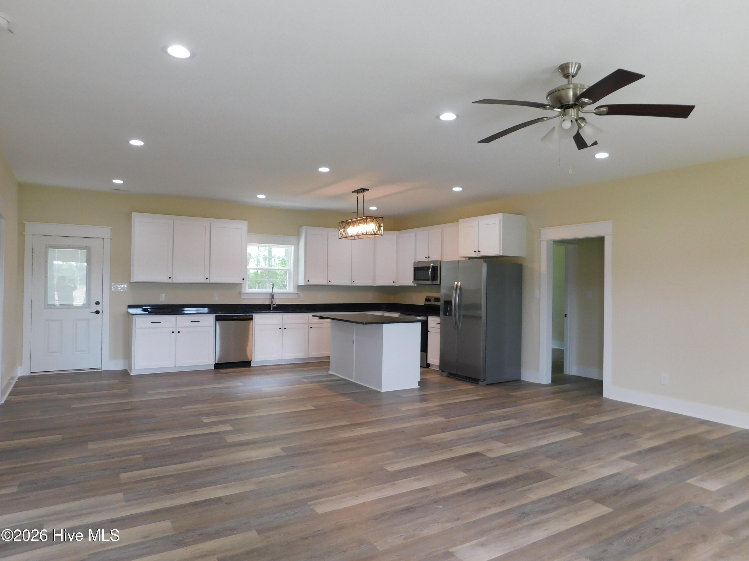 858 Middle Swamp Road. Corapeake, NC 27926