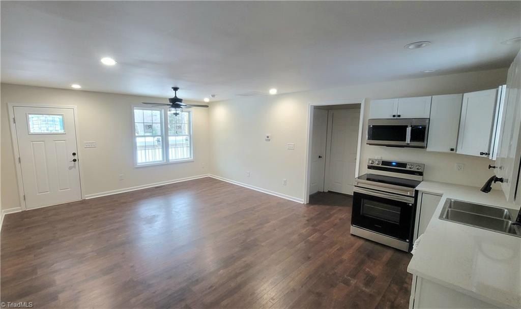 1132 Irving Avenue. Eden, NC 27288