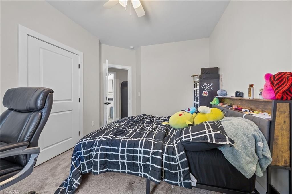 43 Robbins Circle. Lexington, NC 27292