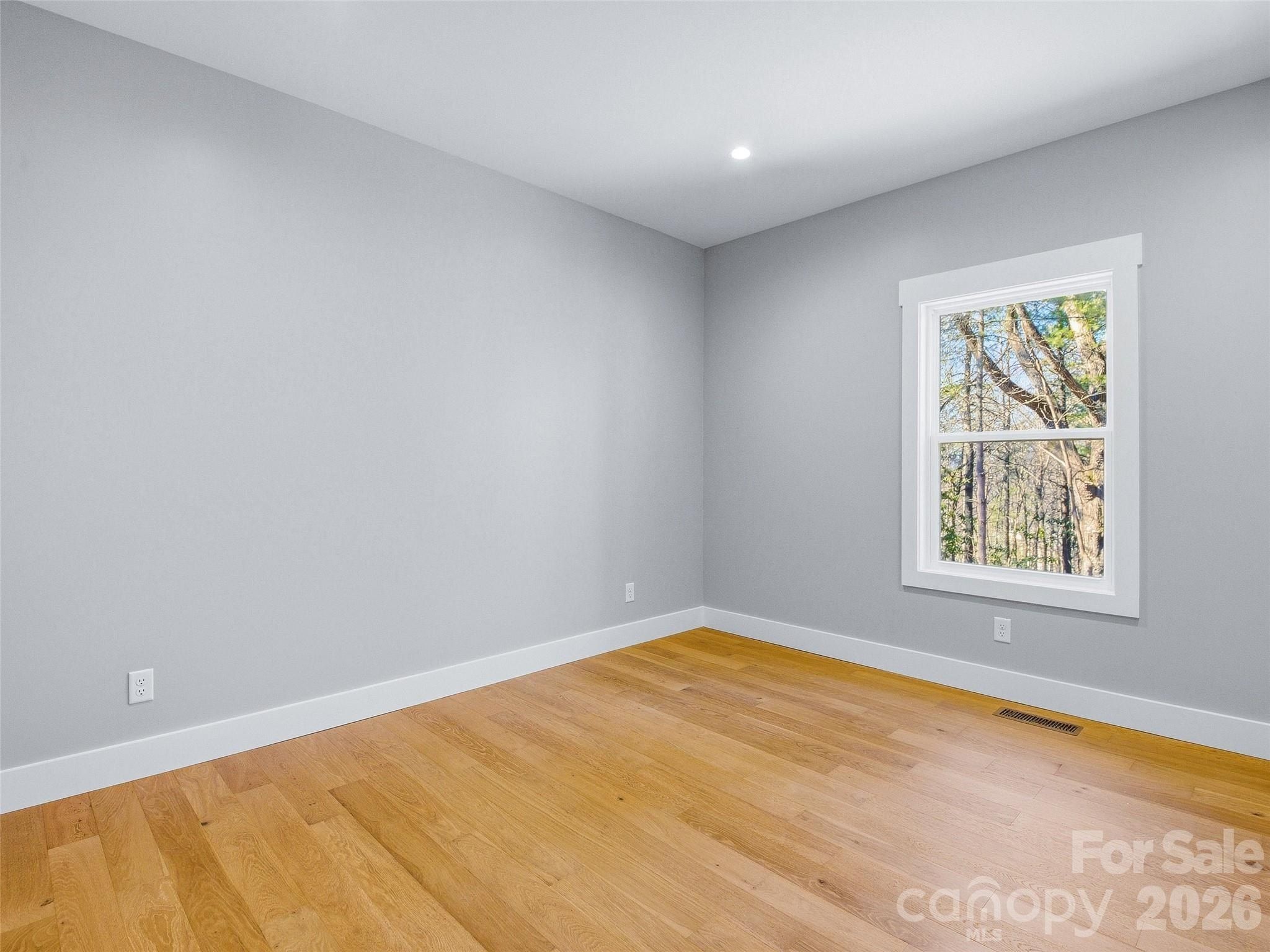 177 Shadow Run Road. Hendersonville, NC 28792