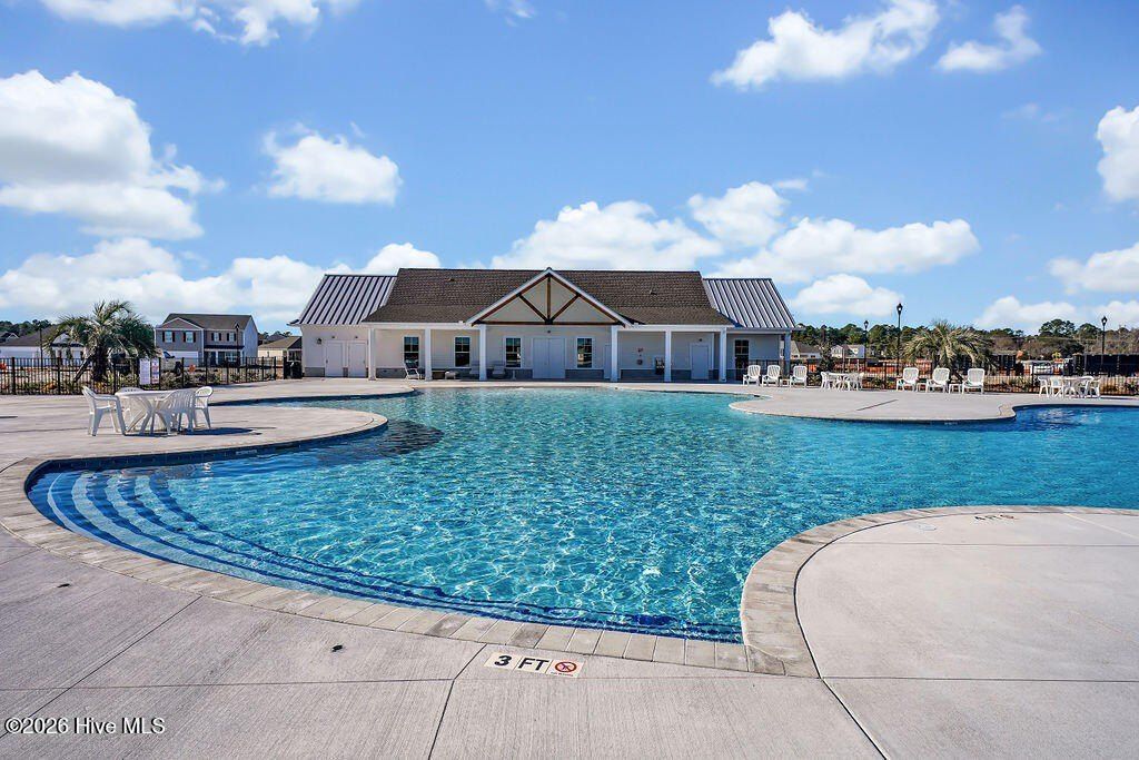 4326 Majesty Drive Unit 353. Castle Hayne, NC 28429