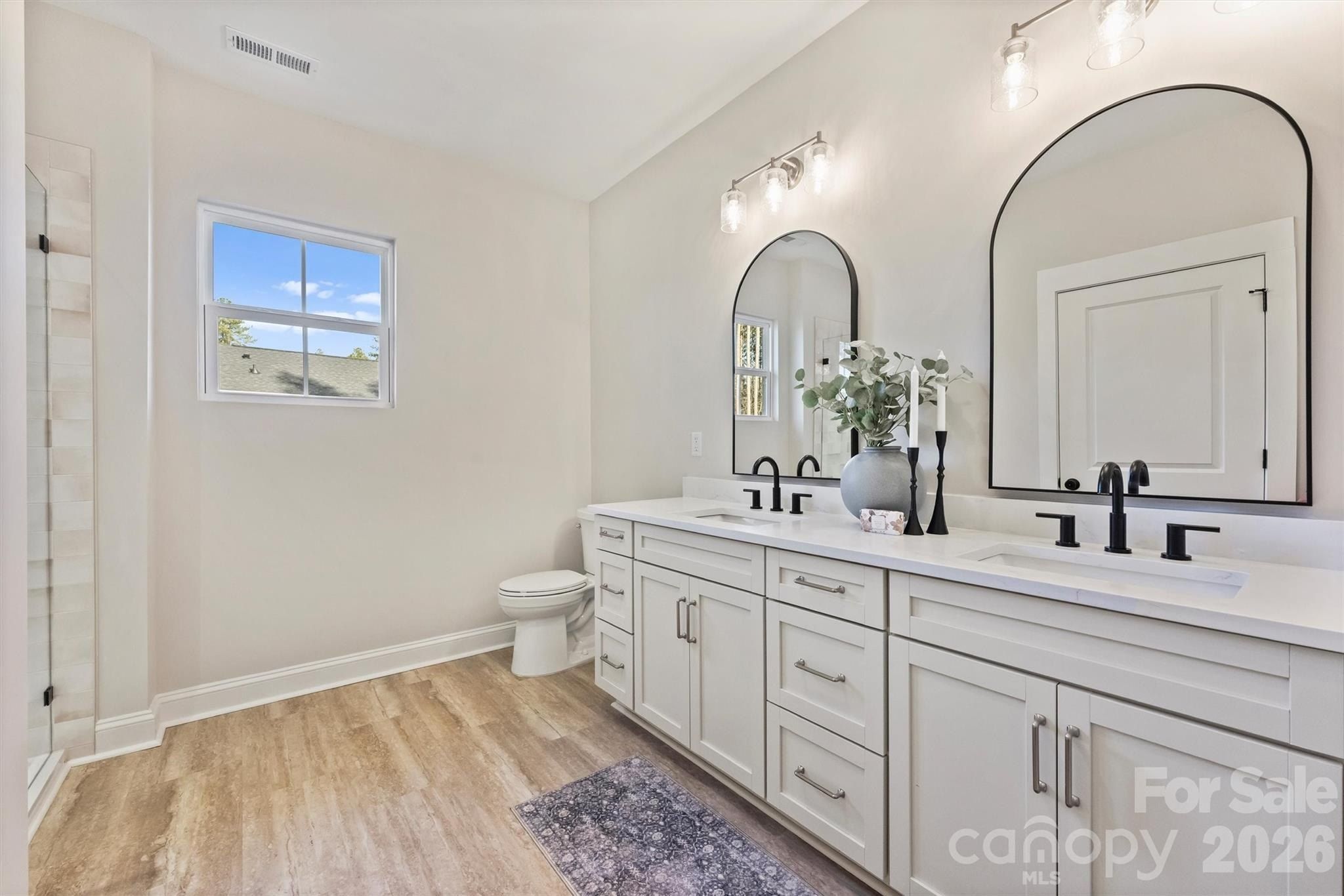 2307 Lee Lawing Road. Lincolnton, NC 28092