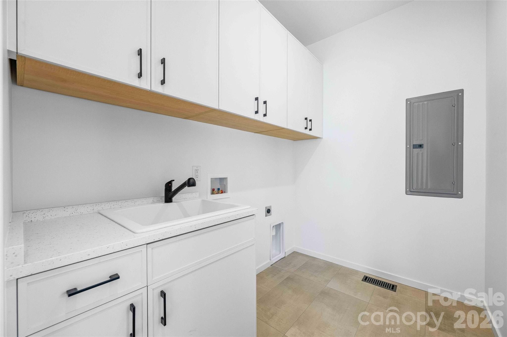 511 Wilma Dykeman Trail. Asheville, NC 28804