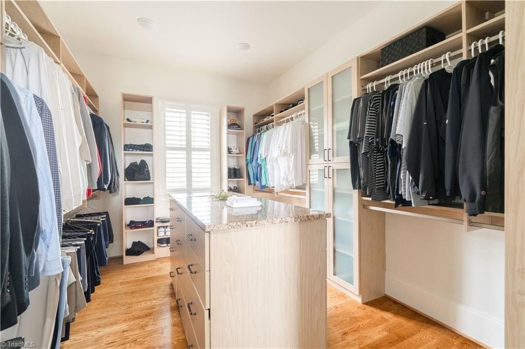 7955 Valley View Drive. Clemmons, NC 27012