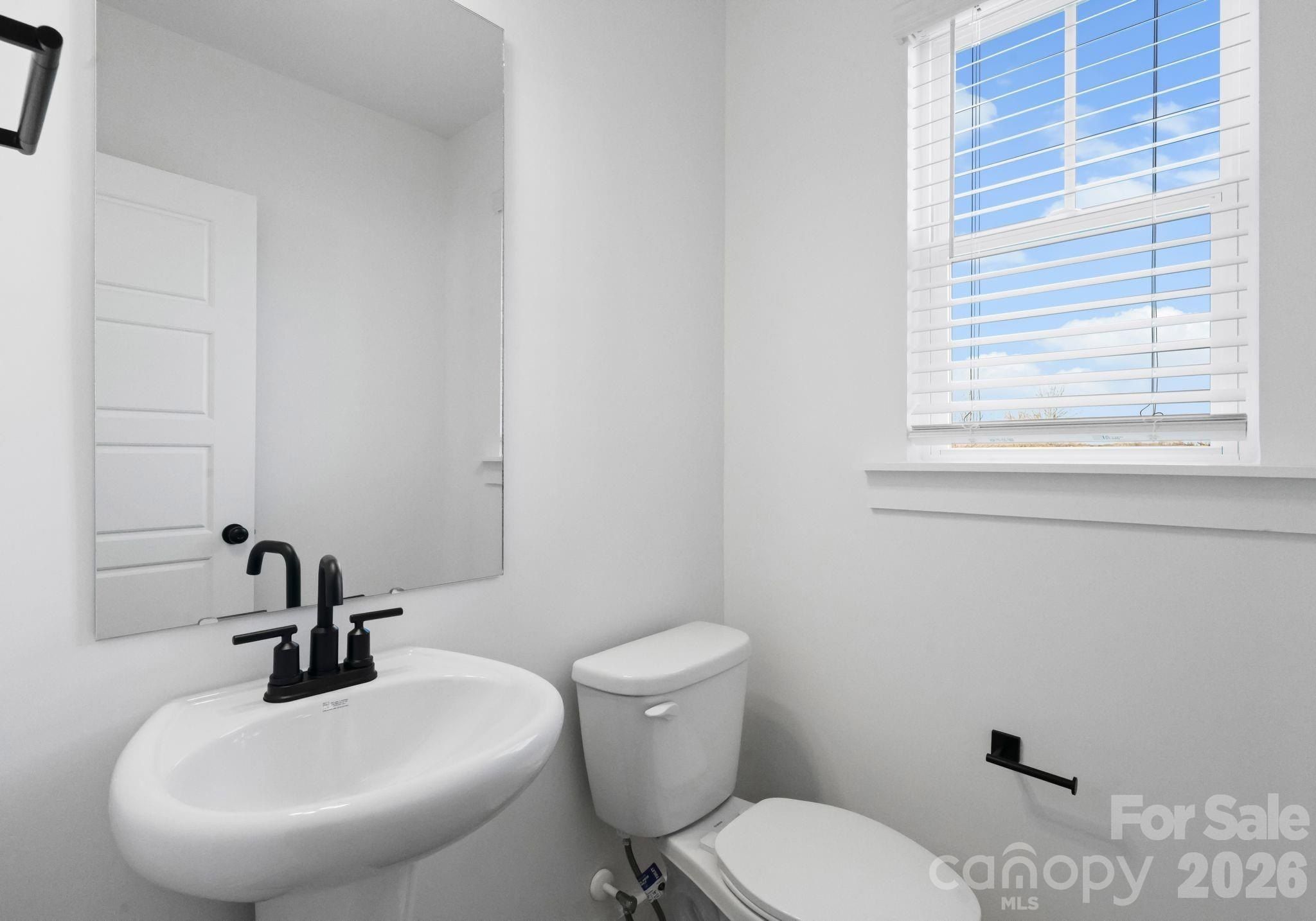 4043 Bass River Parkway. Charlotte, NC 28217