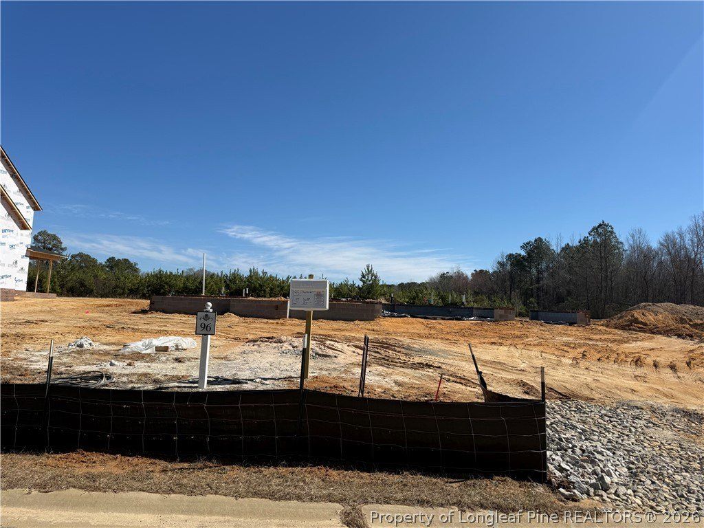 1951 Thomas Wood Lot 96 Drive. Fayetteville, NC 28306