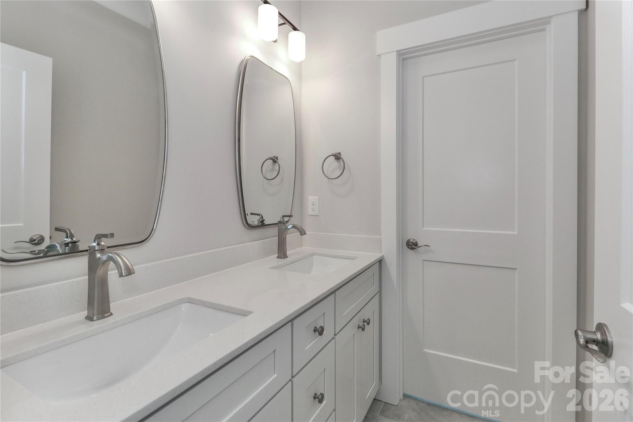 4265 Candlewood Drive. Sherrills Ford, NC 28673