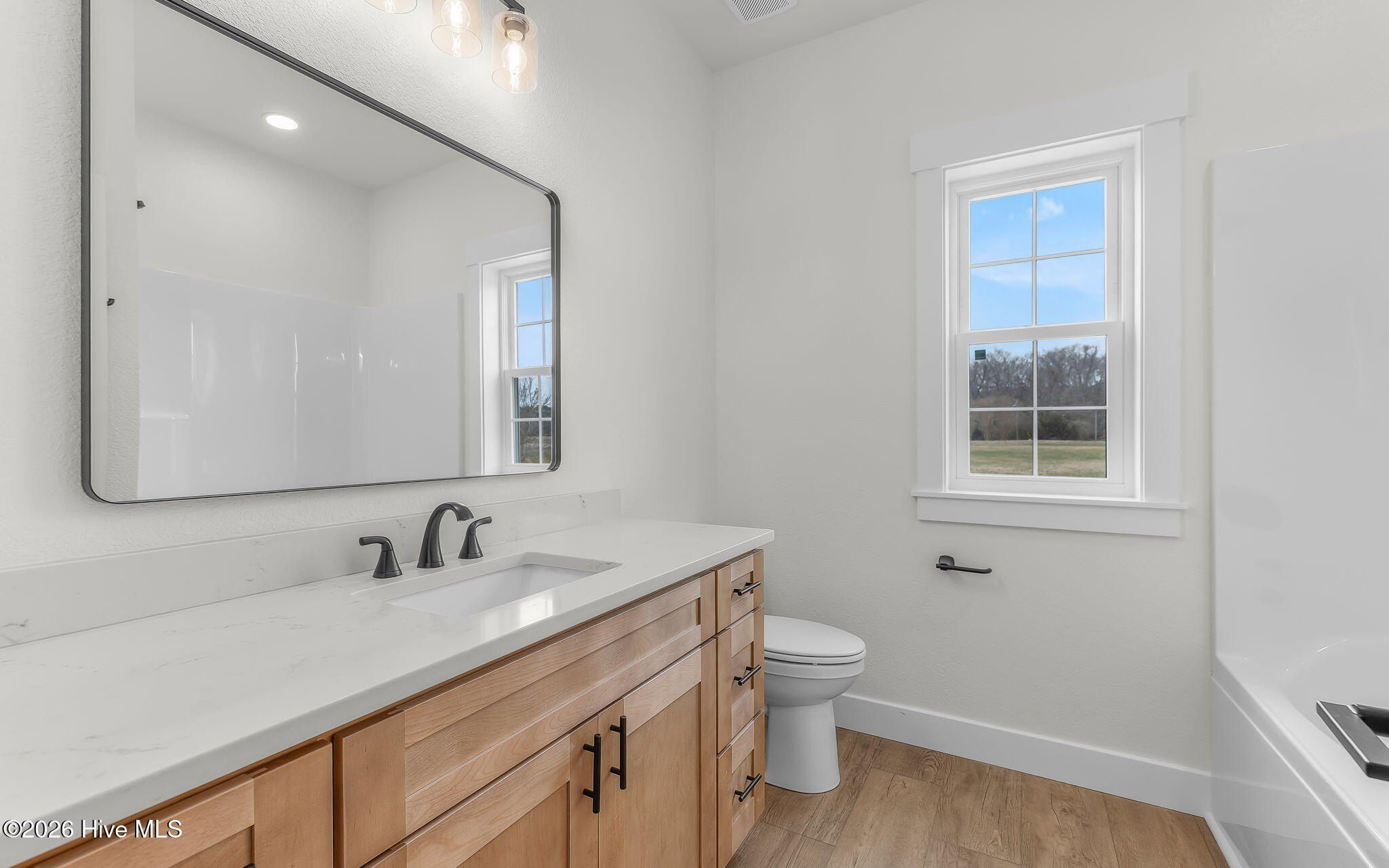 117 Colington Circle. Aydlett, NC 27916