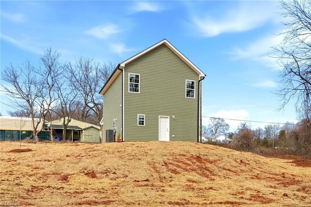 4587 Erin Street. Winston-Salem, NC 27105