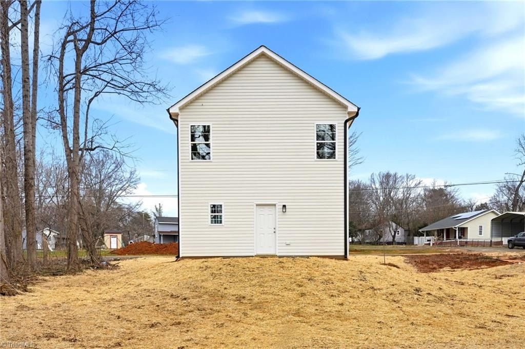 5125 Fredonia Avenue. Winston-Salem, NC 27105