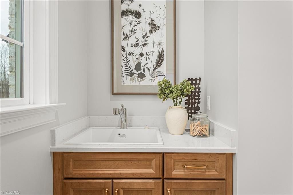 6806 Brennan Way. Oak Ridge, NC 27310