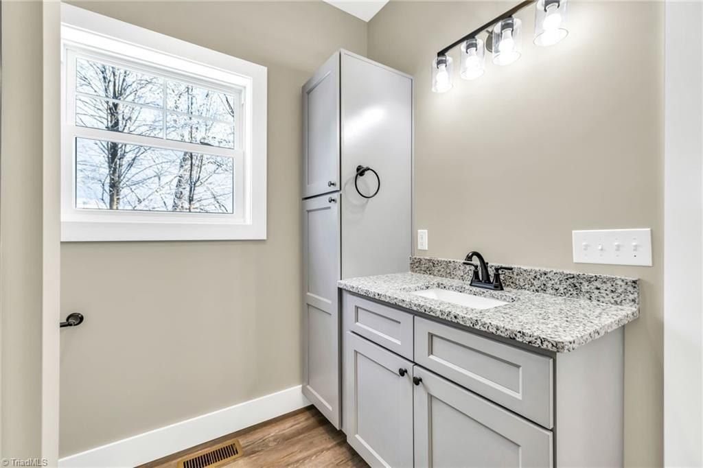 553 Graybeal Calloway Drive. West Jefferson, NC 28694