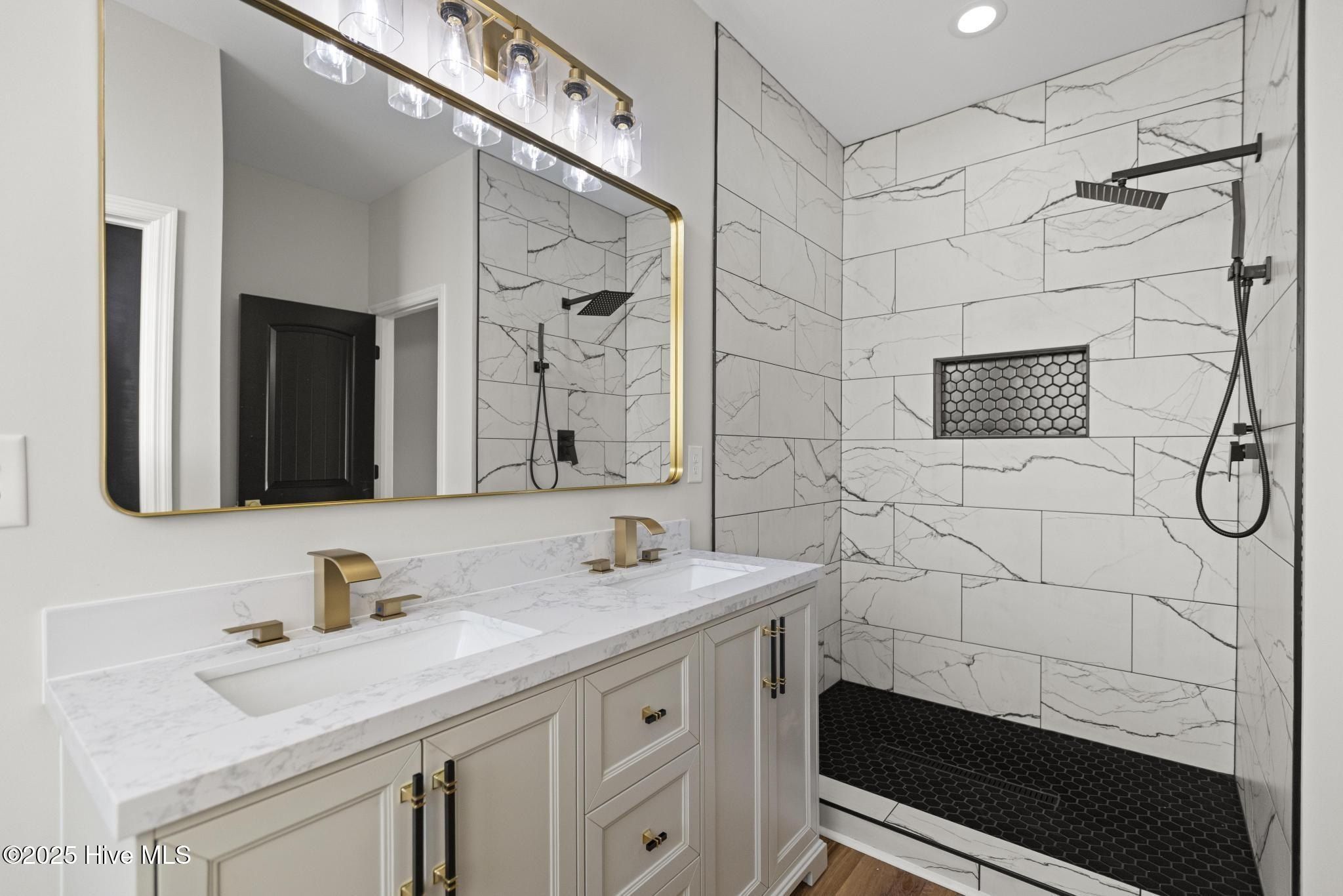 413 Wade Drive. Richlands, NC 28574