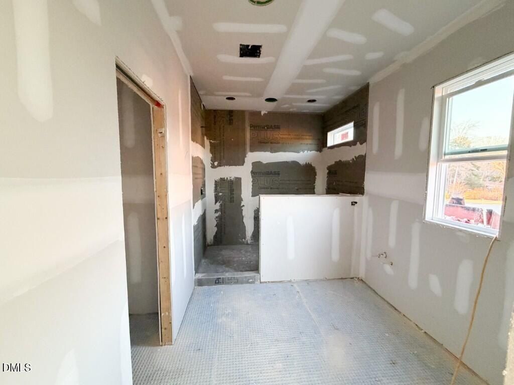 4805 Hopkins Glen Way. Zebulon, NC 27597