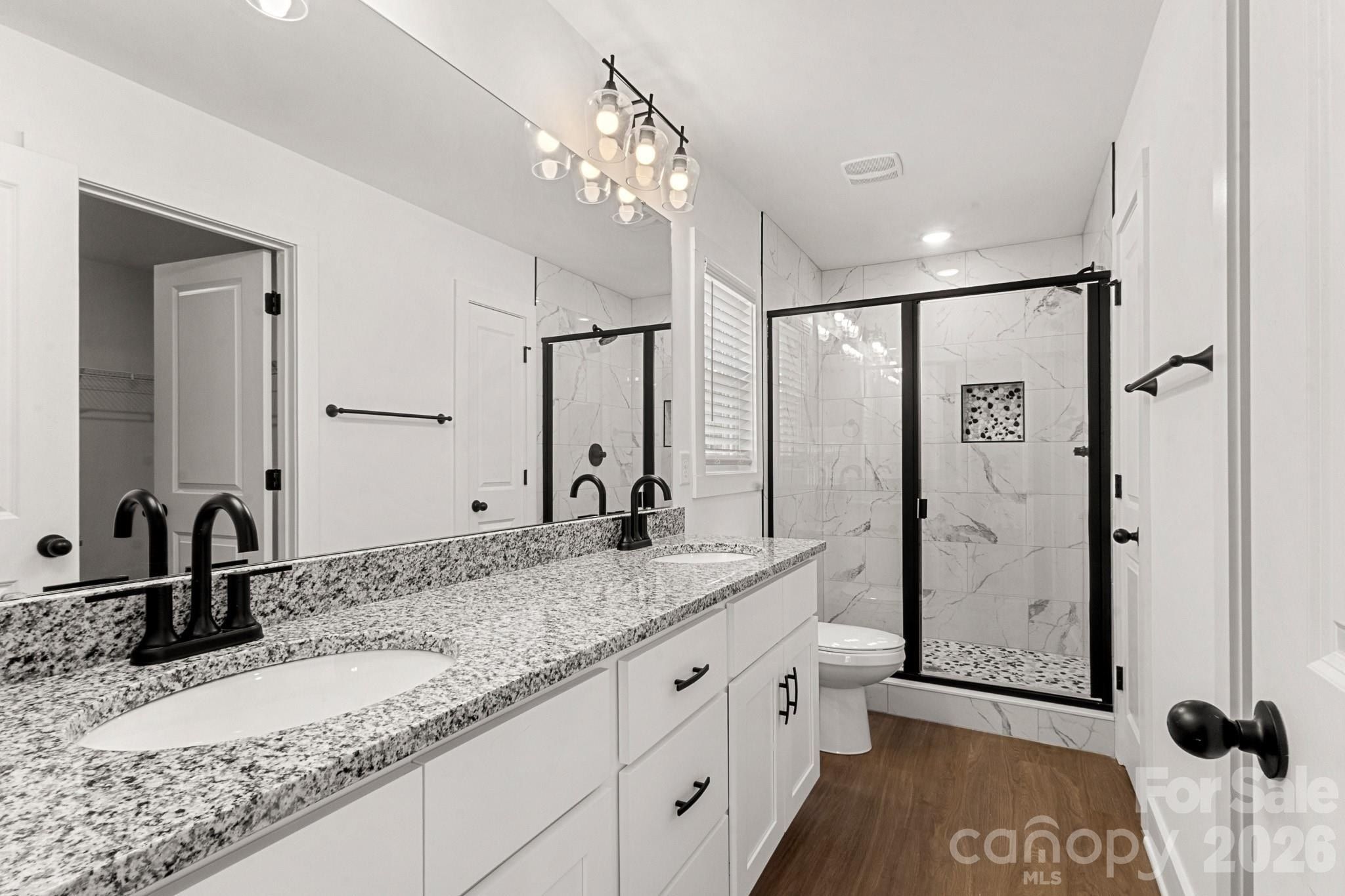 123 Indian Wells Court. Harmony, NC 28634