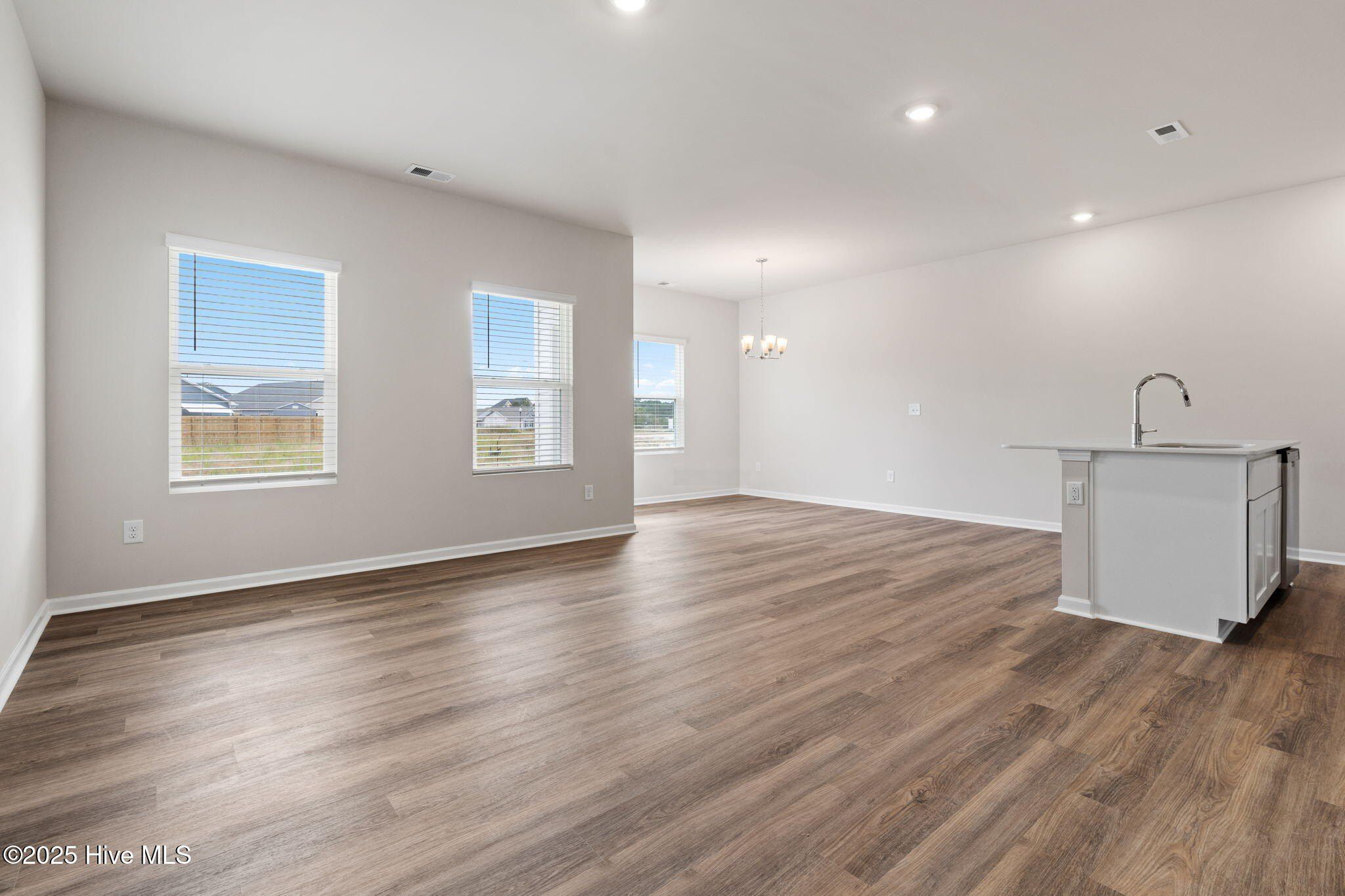 3083 Cape Point Ln Sw. Supply, NC 28462