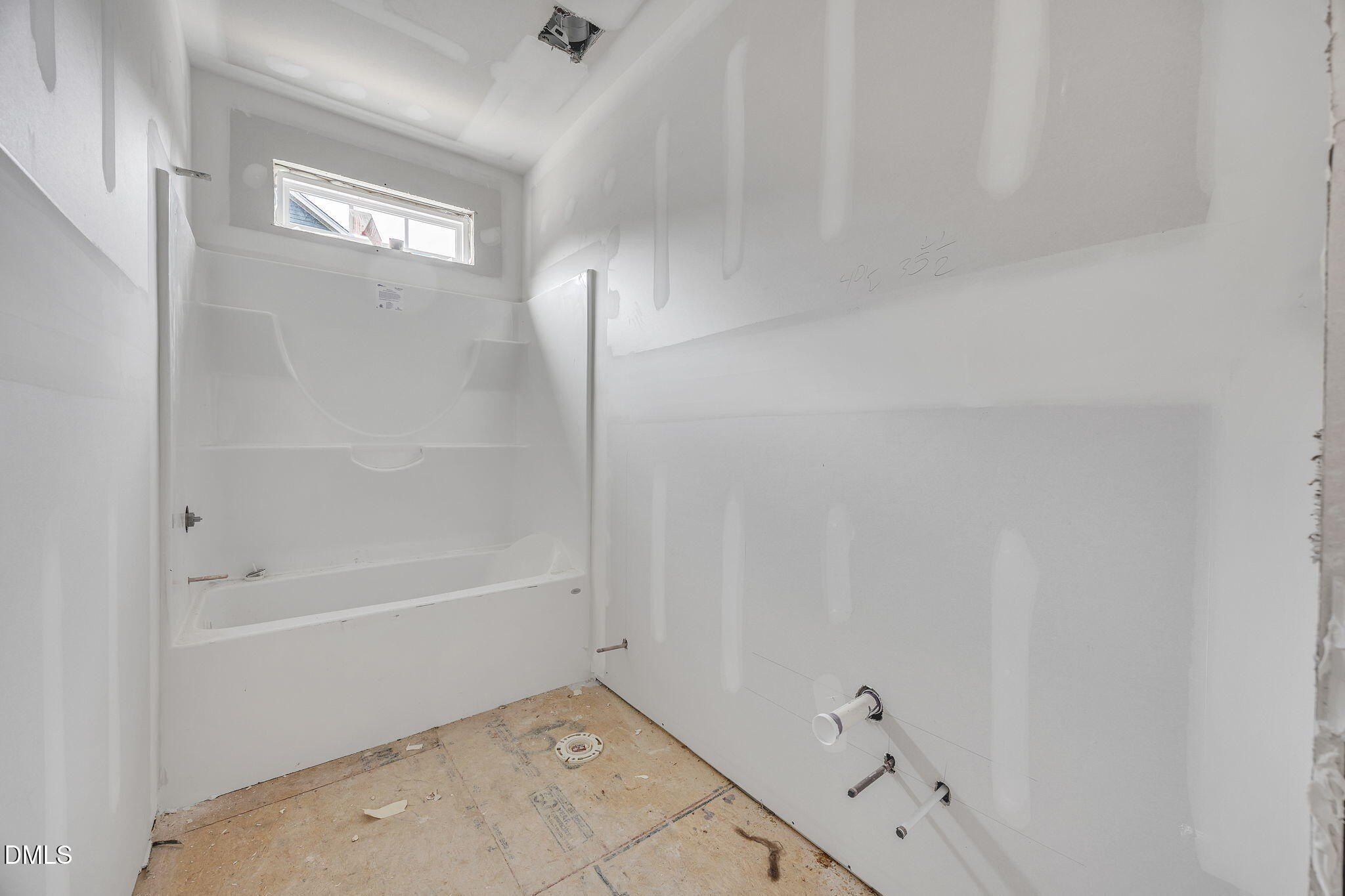 354 Freedom Ridge Drive. Smithfield, NC 27577