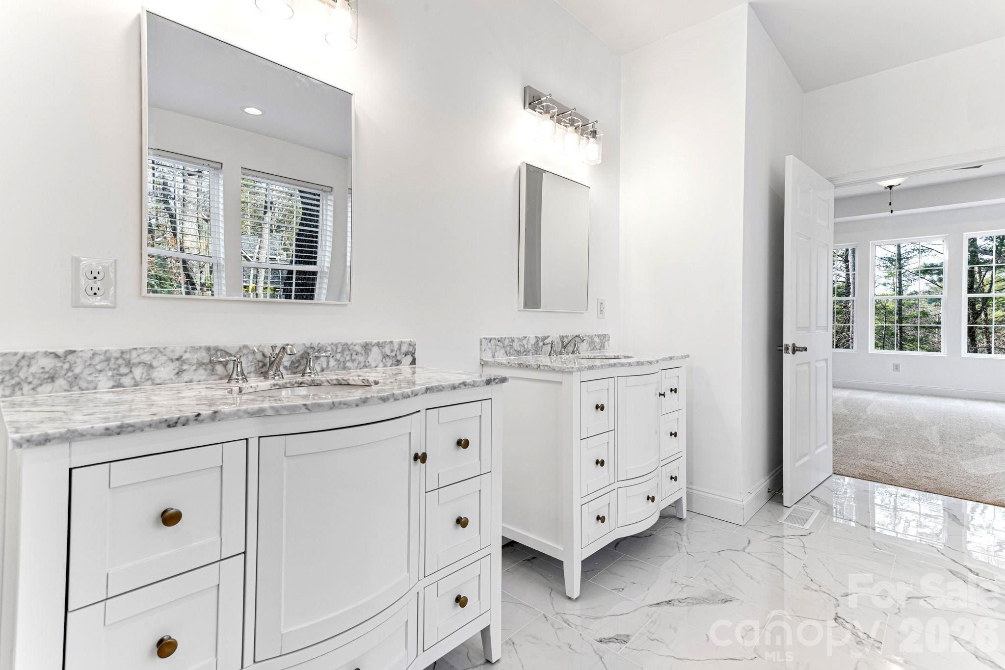 690 Settlers Trail. Mars Hill, NC 28754