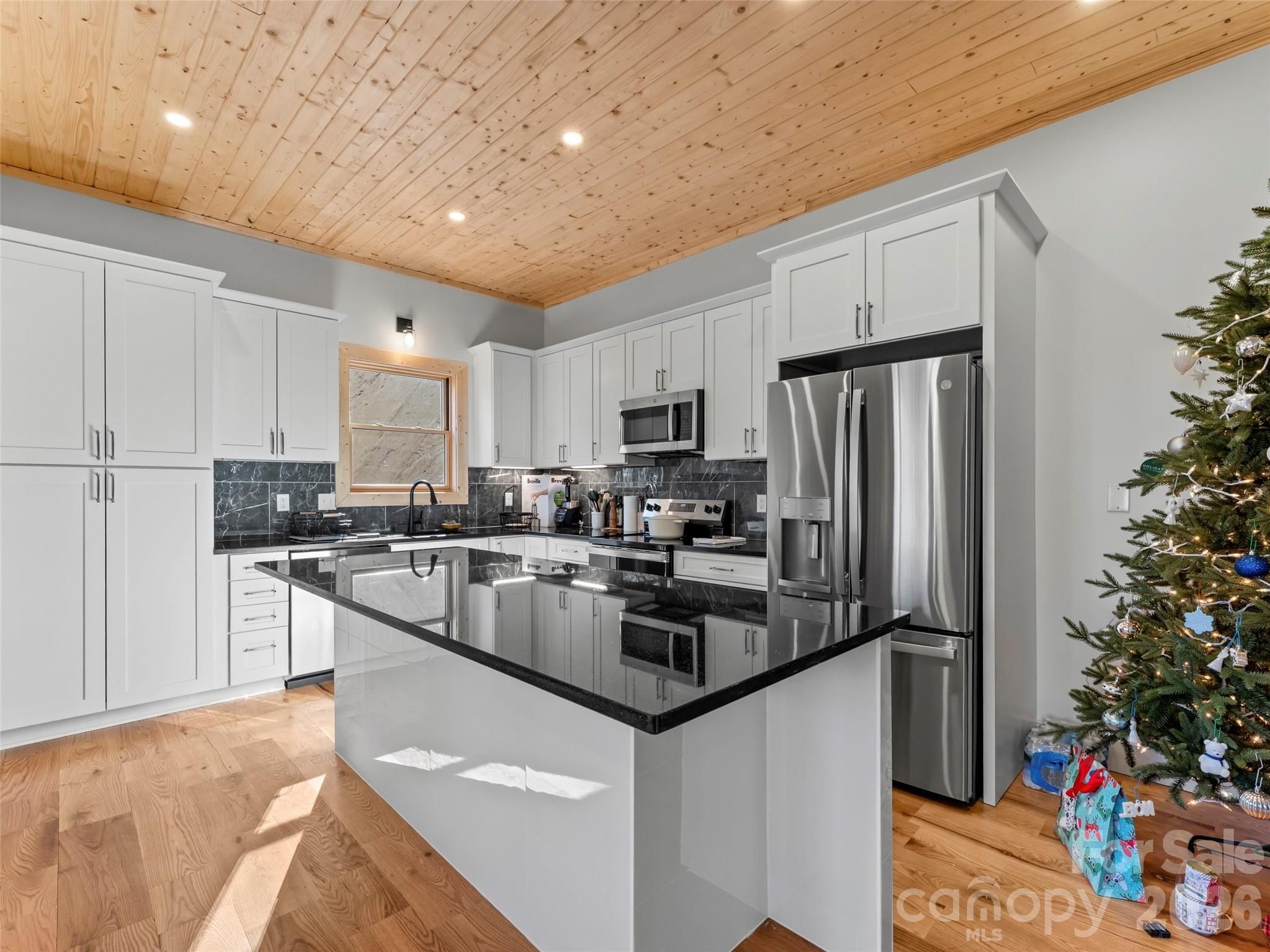 8081 Villa Lane. Brevard, NC 28712