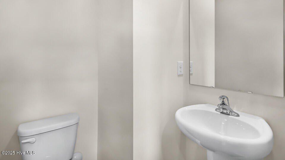 519 Ashley Run. Sanford, NC 27330