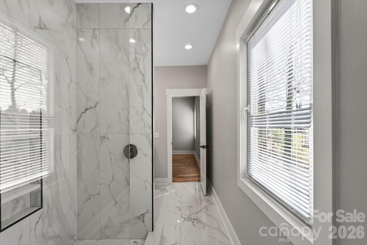 543 30Th Avenue Nw. Hickory, NC 28601