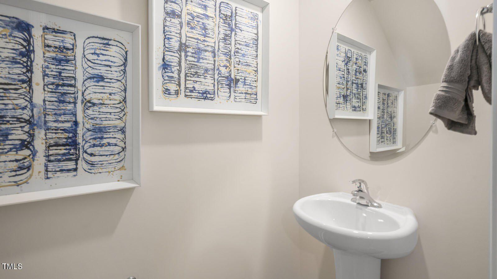 5802 Brambleberry Way. Raleigh, NC 27616