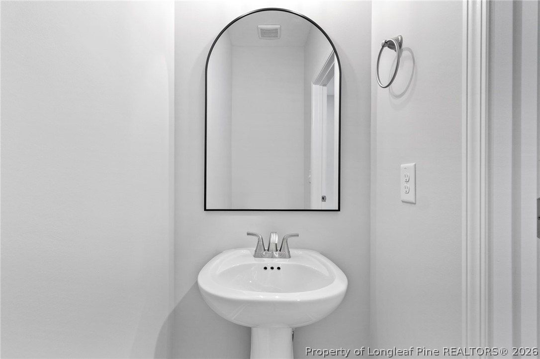 7823 Iron Court. Fayetteville, NC 28306