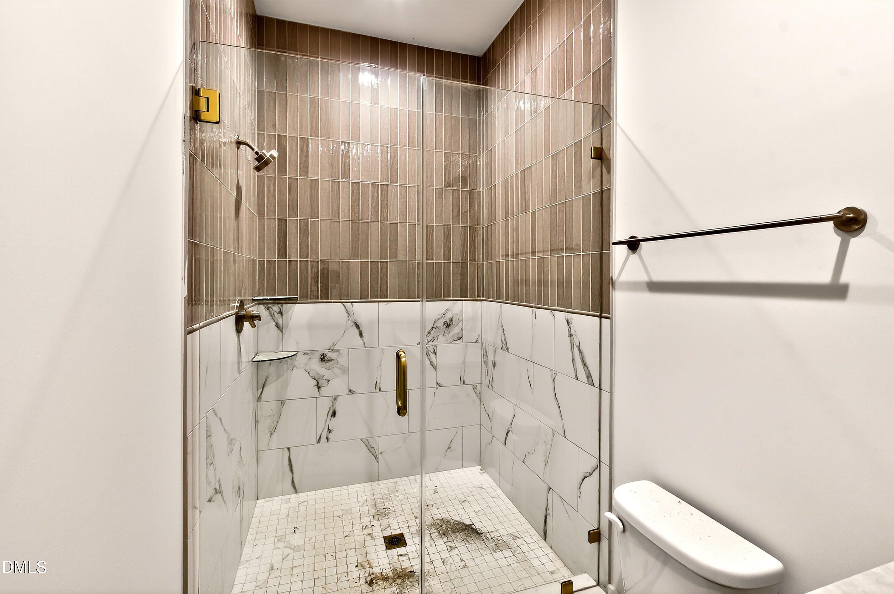 909 Oberlin Road. Raleigh, NC 27605