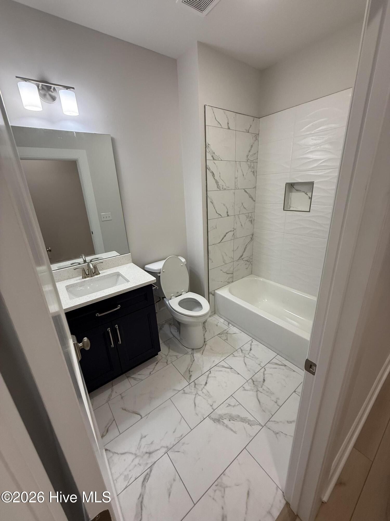 117 Seagate Place Unit 117. Wilmington, NC 28403