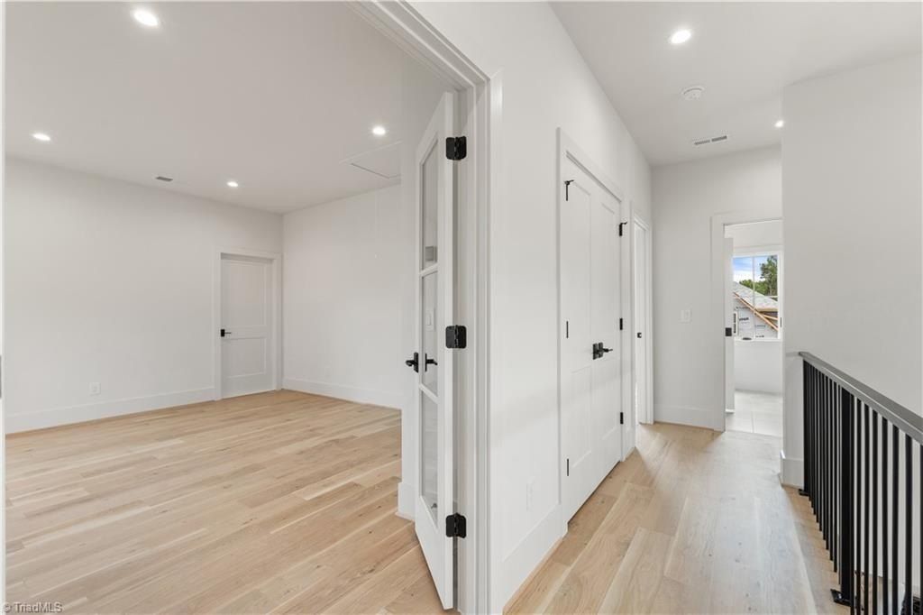 1341 Maple Chase Lane. Winston-Salem, NC 27106