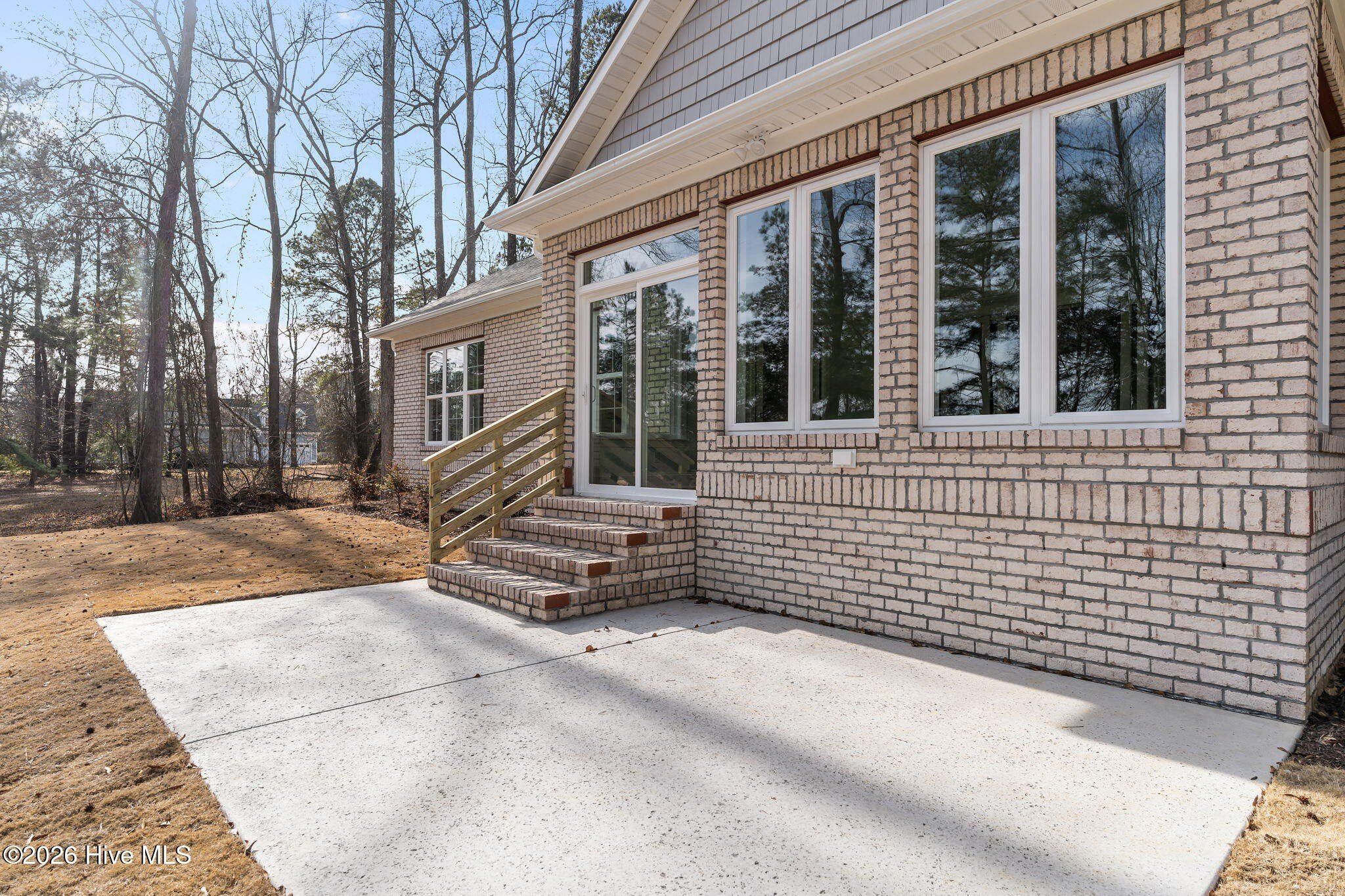 193 E Winding Way. Wallace, NC 28466