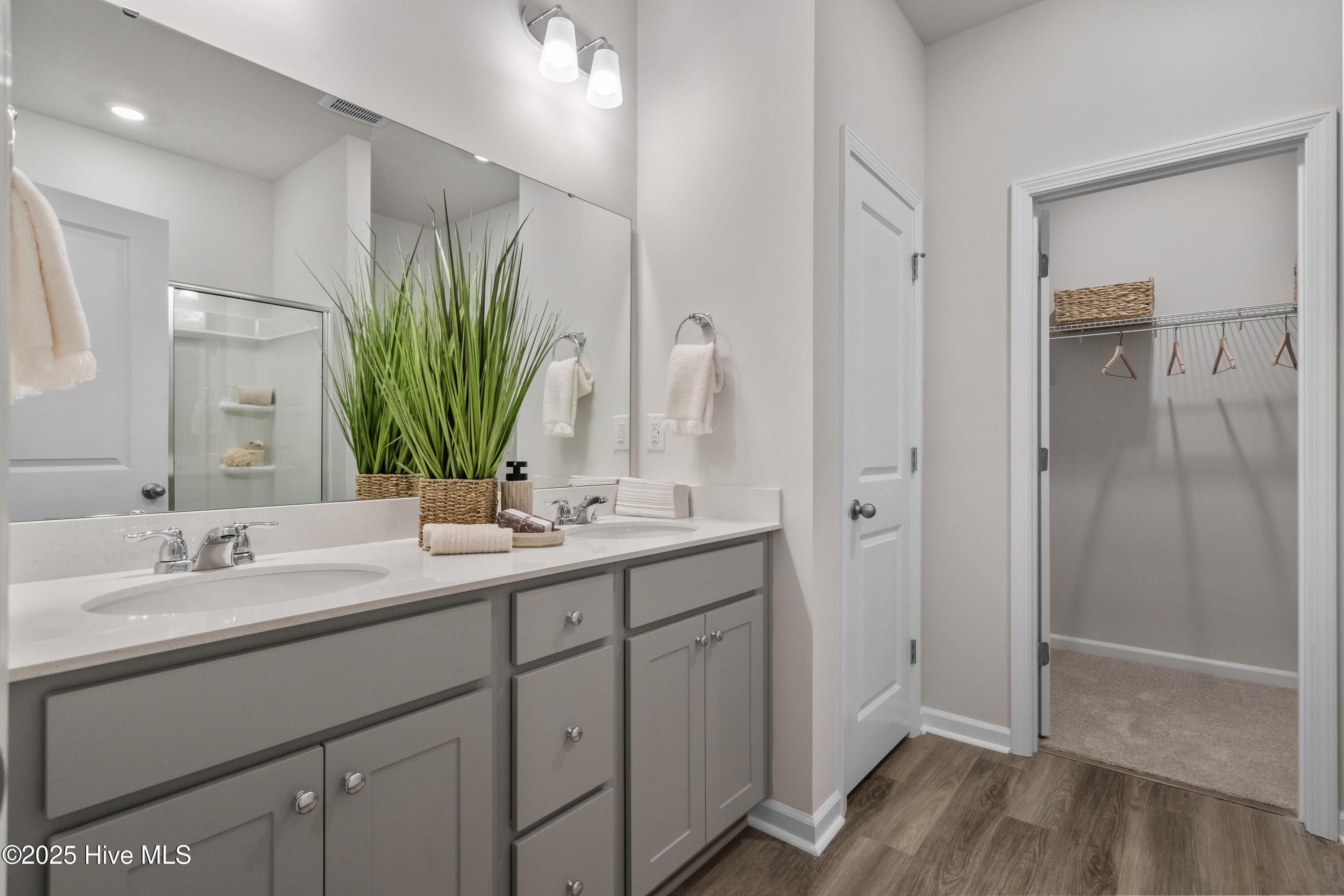 834 Palm Frond Way Nw. Calabash, NC 28467