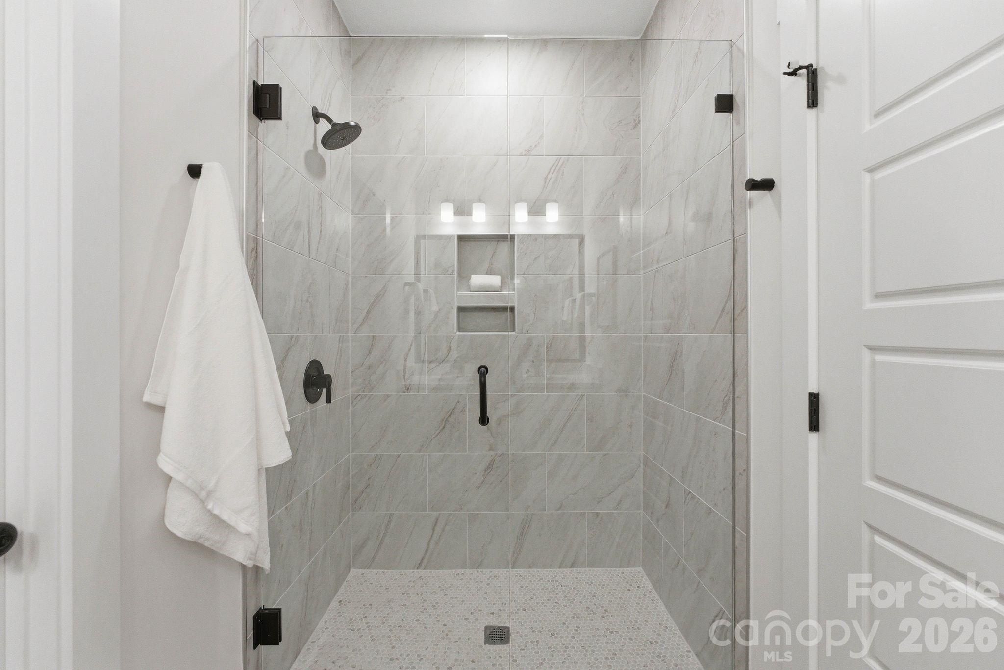 817 Garringer Place. Charlotte, NC 28208