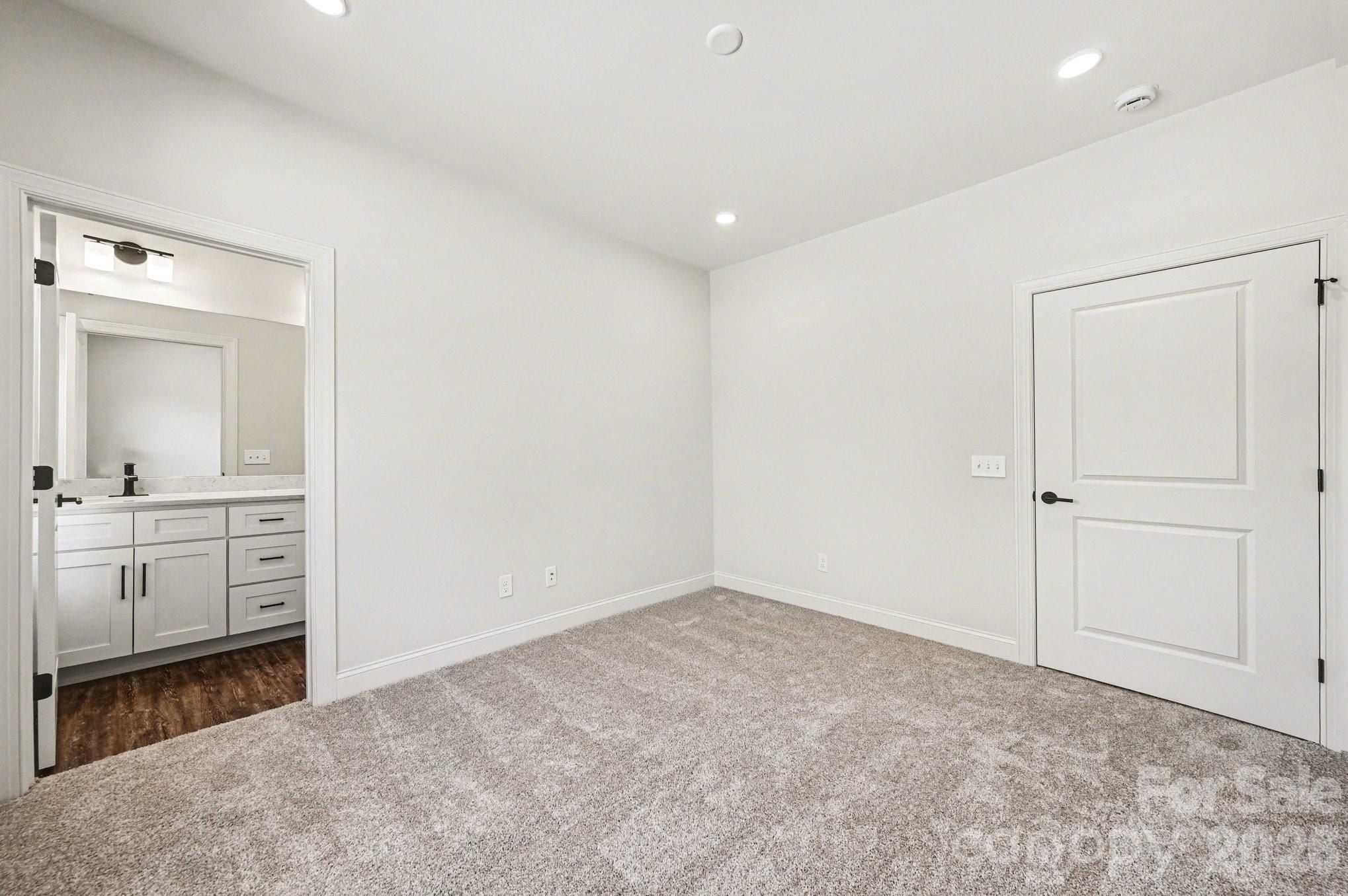 560 W Wilson Avenue. Mooresville, NC 28115