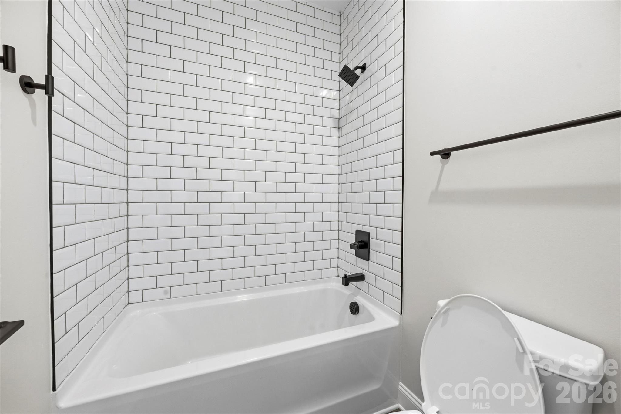 105 N Smallwood Place. Charlotte, NC 28216