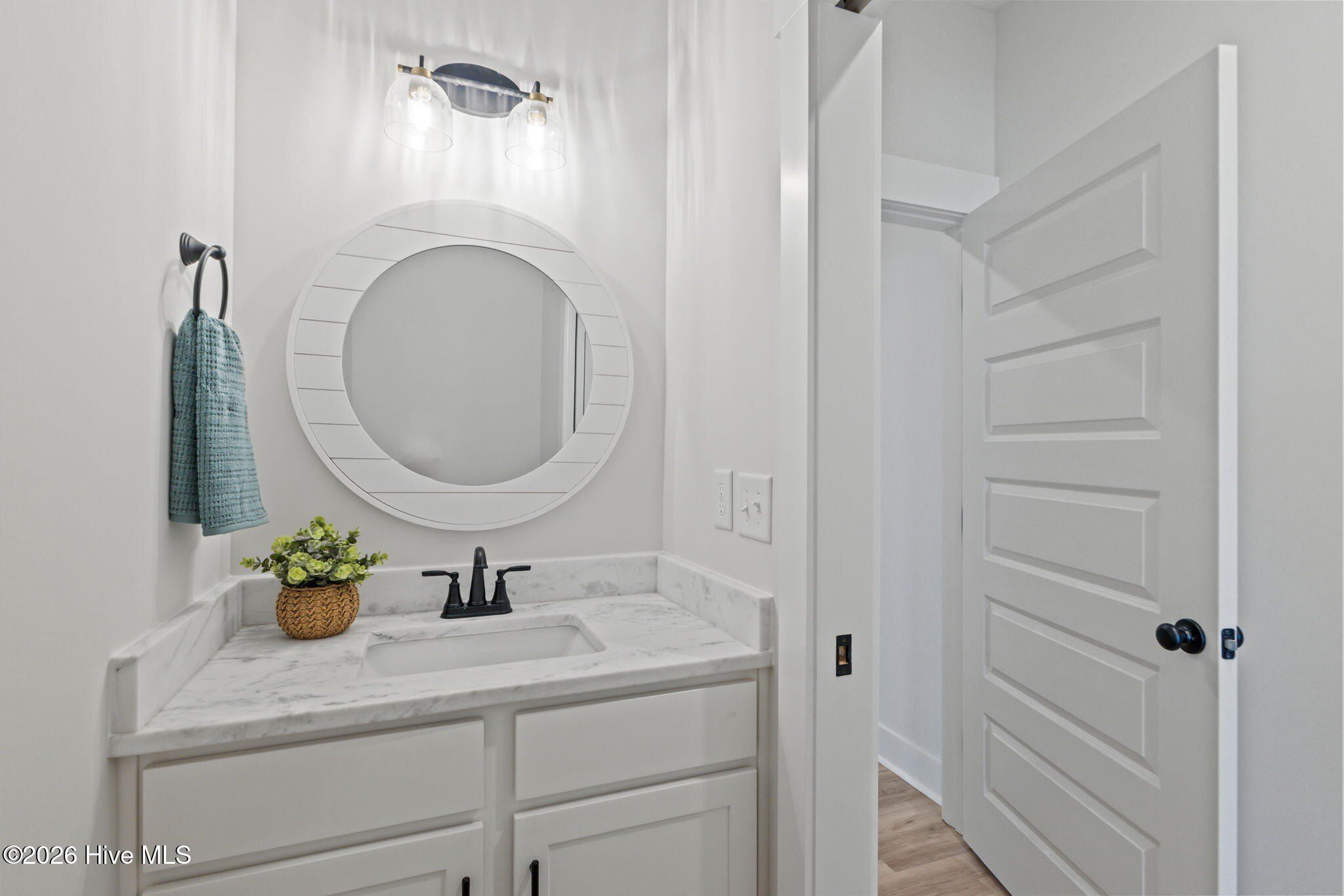 658 Fishermans Point. Newport, NC 28570